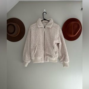 NWOT sherpa bomber jacket.